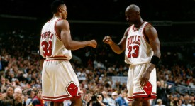 火箭队新赛季夺冠关键：杜兰特与申京的崛起与团队战术运用