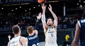 利物浦斯洛特：从边缘球员到核心力量的蜕变之路